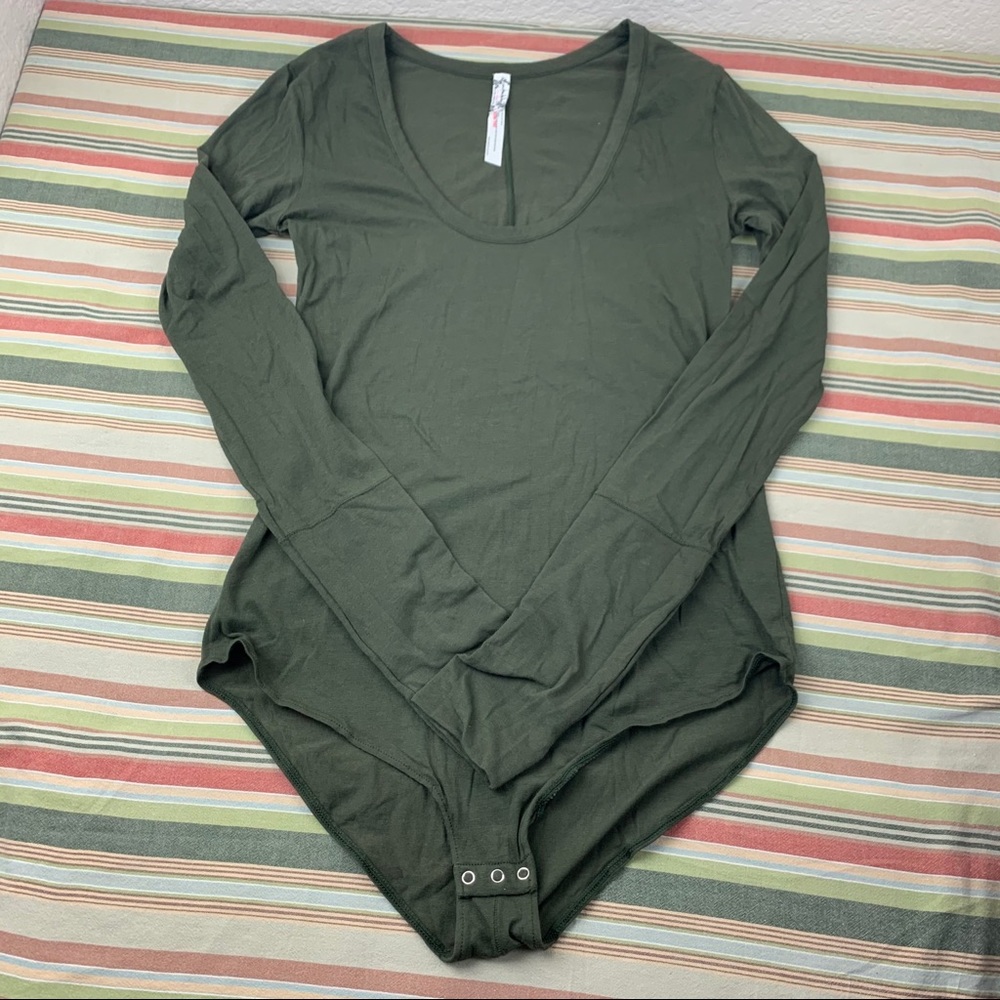 Free People long sleeve bodysuit, Size M